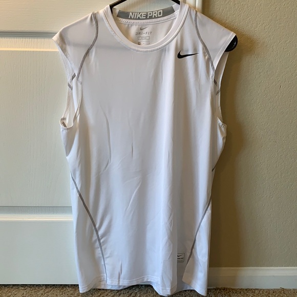 Nike Pro Dri-Fit Sleeveless Shirt - Picture 1 of 4